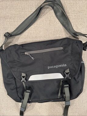 Patagonia Black Messenger Bag with Reflective Accent